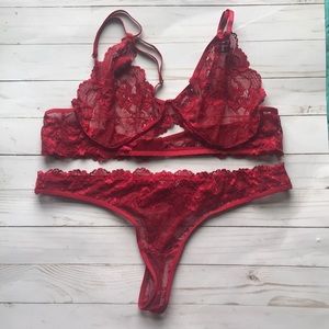Red lace matching set lingerie